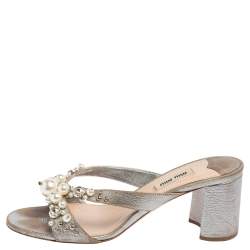 Miu Miu Silver Leather Crystal And Pearl Embellished Slide Sandals Size 38.5