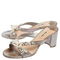 Miu Miu Silver Leather Crystal And Pearl Embellished Slide Sandals Size 38.5