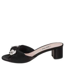 Pre Owned صندل ميو ميو كانفاس وساتان أسود مزخرف كريستال مقاس 38.5