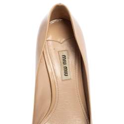 Pre Owned Miu Miu Beige Patent Leather Crystal Heel Pumps Size 39