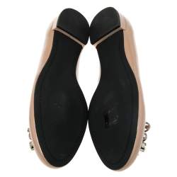 Pre Owned حذاء باليرينا فلات ميو ميو جلد لامع بيج مزين فيونكة مزخرفة كريستال مقاس 40