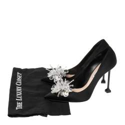 مملوكة مسبقًا حذاء كعب عالي ميو ميو ساتان أسود مزخرف كريستال مقدمة مدببة مقاس 38