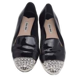 Pre Owned حذاء سلايد ميو ميو سموكينغ جلد لامع أسود مقدمة غطاء مزخرفة بالكريستال مقاس 39 