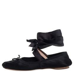 مملوكة مسبقًا Miu Miu Black Satin Mary Jane Ballet Flats Size 37