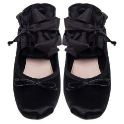 مملوكة مسبقًا Miu Miu Black Satin Mary Jane Ballet Flats Size 37