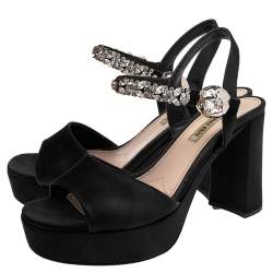 مملوكة مسبقًا Miu Miu Black Satin Crystal Embellished Ankle Strap Platform Sandals Size 39.5