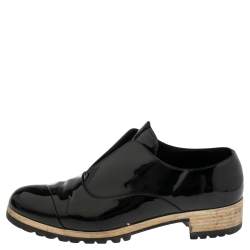 Miu Miu Black Patent Leather Flat Lace Up Derby Size 41