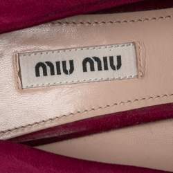 مملوكة مسبقًا Miu Miu Burgundy Suede Crystal Embellished Block Heel Pumps Size 37
