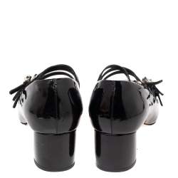 مملوكة مسبقًا حذاء كعب عالي ميو ميو جلد لامع أسود مزخرف كريستال كعب سميك مقاس 36