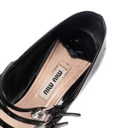 مملوكة مسبقًا حذاء كعب عالي ميو ميو جلد لامع أسود مزخرف كريستال كعب سميك مقاس 36