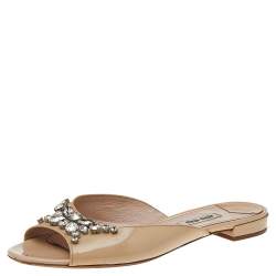 مملوكة مسبقًا Miu Miu Beige Patent Leather Crystal Embellished Slide Sandals Size 37.5