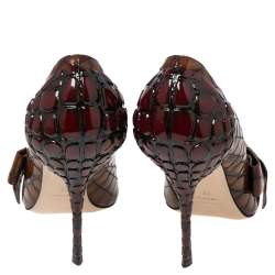مملوكة مسبقًا Miu Miu Brown-Burgundy Croc Embossed Patent Leather Bow Detail Pointed Toe Pumps Size 39
