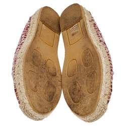 مملوكة مسبقًا حذاء فلات ميو ميو إسبادريل كانفاس متعدد الألوان مزين بالكريستال مقاس 39