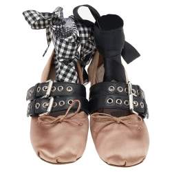 Pre Owned حذاء باليرينا فلات ميو ميو جلد بيج/أسود بفيونكة مقاس 36