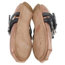 Pre Owned حذاء باليرينا فلات ميو ميو جلد بيج/أسود بفيونكة مقاس 36