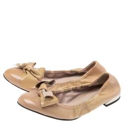 Miu Miu Beige Patent Leather Bow Scrunch Ballet Flats Size 36.5 