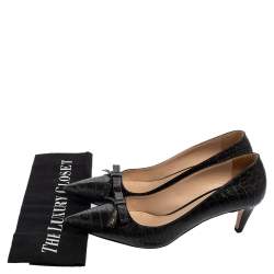 مملوكة مسبقًا Miu Miu Black Croc Embossed leather Bow Detail Pointed Toe Pumps Size 38
