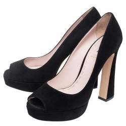 مملوكة مسبقًا Miu Miu Black Suede Peep Toe Platform Pumps Size 40