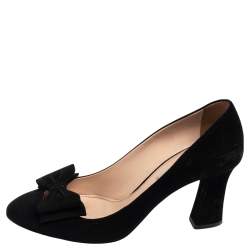 Pre Owned حذاء كعب عالي ميو ميو سويدي أسود بفيونكة مقدمة مستديرة مقاس 39