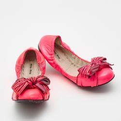 Miu Miu Pink Patent Leather Bow Scrunch Ballet Flats Size 37