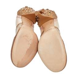 Pre Owned حذاء كعب عالي ميو ميو جلد نمط بروغي متعدد الألوان  كعب مزخرف كريستال مقدمة مستديرة مقاس 39.5