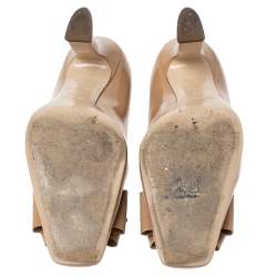 Pre Owned Miu Miu Beige Patent Leather Bow Square-Toe Pumps Size 39.5