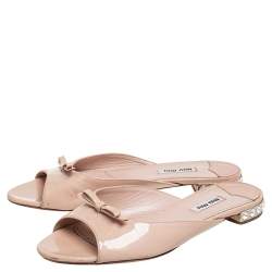 Pre Owned Miu Miu Beige Patent Leather Bow Detail Jeweled Heel Flat Slides Size 38.5