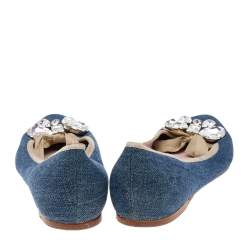 Pre Owned حذاء باليرينا فلات ميو ميو دنيم أزرق مزخرف كريستال مقاس 41