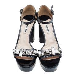 مملوكة مسبقًا Miu Miu Black Patent Leather Crystal Embellished Platform Ankle Strap Sandals Size 39