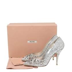 مملوكة مسبقًا Miu Miu Silver Studded Glitter Pointed-Toe Pumps Size 38