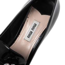 Pre Owned حذاء لوفرز كعب عالي ميو ميو جلد أسود لامع مزخرف كريستال بإبزيم مقاس 37