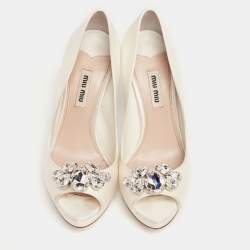 مملوكة مسبقًا Miu Miu Ivory Satin Crystal Embellished Heel Peep-Toe Platform Pumps Size 36.5