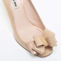 Pre Owned Miu Miu Beige Patent Leather Bow Peep Toe Pumps Size 39