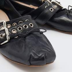 مملوكة مسبقًا Miu Miu Black Leather Buckle Ballet Flats Size 38