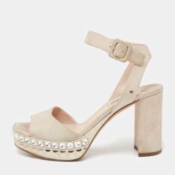 مملوكة مسبقًا Miu Miu Beige Suede Crystal Embellished Platform Ankle-Strap Sandals Size 39.5 