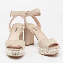 مملوكة مسبقًا Miu Miu Beige Suede Crystal Embellished Platform Ankle-Strap Sandals Size 39.5 
