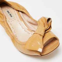 Miu Miu Beige Patent Leather Bow Crystal Studded Heel Peep-Toe Pumps Size 38