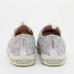 Pre Owned حذاء رياضي ميو ميو غليتر فضي بزخارف كريستال ورباط مقاس 39.5