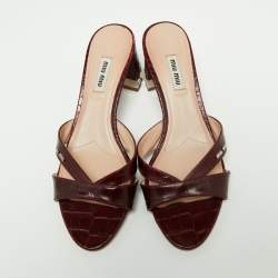 Pre Owned Miu Miu Burgundy Croc Embossed Leather Crystal Embellished Heel Slide Sandals Size 39.5