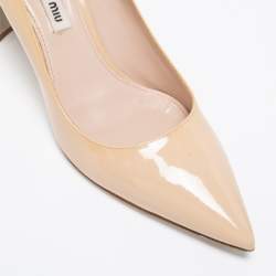 Pre Owned حذاء كعب عالي ميو ميو جلد لامع بيج ك عب مزخرف كريستال مقاس 37.5