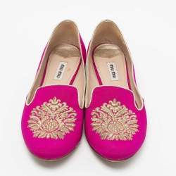 مملوكة مسبقًا Miu Miu Pink Canvas Crest Crystal Embellished Smoking Slippers Size 38