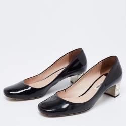 مملوكة مسبقًا Miu Miu Black Patent Leather Crystal Embellished Block Heel Pumps Size 38.5