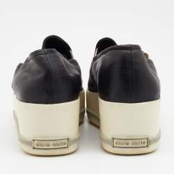 Pre Owned حذاء رياضي ميو ميو جلد أسود غطاء مقدمة معدني نعل سميك سليب أون مقاس 35.5