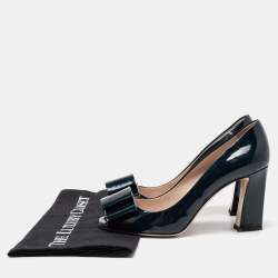 مملوكة مسبقًا Miu Miu Blue Patent Leather Bow Block Heel Pumps Size 37