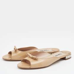 Pre Owned Miu Miu Beige Patent Leather Bow Crystal Embellished Flat Slide Sandals Size 37.5