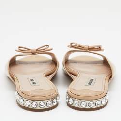 Pre Owned Miu Miu Beige Patent Leather Bow Crystal Embellished Flat Slide Sandals Size 37.5