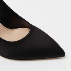 مملوكة مسبقًا Miu Miu Black Satin Ankle Wrap Pointed Toe Pumps Size 38