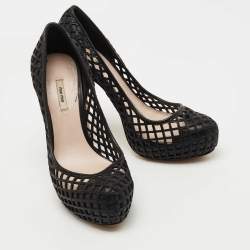 مملوكة مسبقًا Miu Miu Black Woven Leather Platform Pumps Size 35