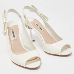 Pre Owned Miu Miu Cream Patent Leather Slingback Sandals Size 36.5