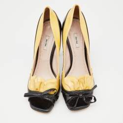 Miu Miu Black / Yellow Patent Leather Bow Detail Peep Toe Platform Pumps Size 37.5